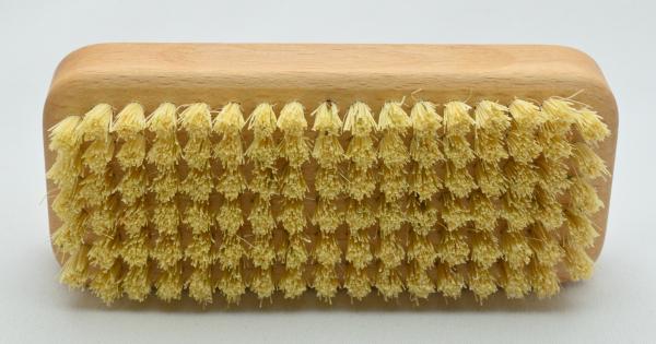 Gärtnerbürste Handwaschbürste, kurze, sehr kräftige, robuste Naturfasern, 6 Reihen, Griffmulden für guten Halt.
